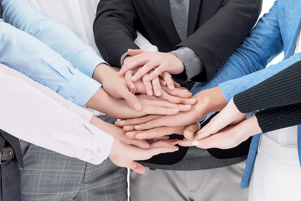 變革中的企業(yè)如何對待持不同態(tài)度的人？