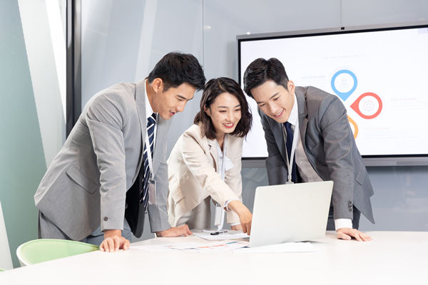 精益人才發(fā)展：培養(yǎng)專業(yè)人才，推動(dòng)企業(yè)持續(xù)發(fā)展