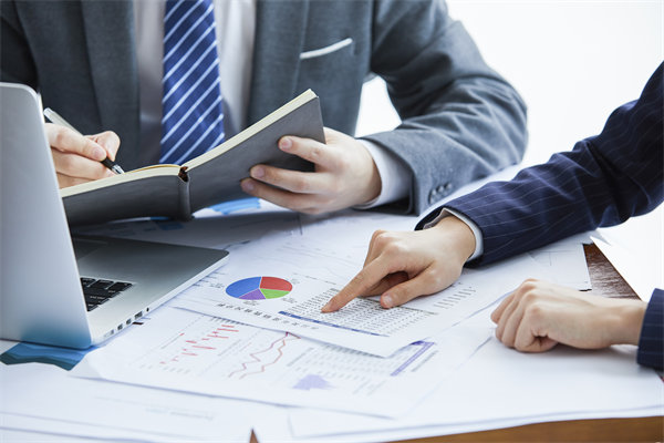 構(gòu)建和諧員工關(guān)系，營造積極向上的人力資源氛圍