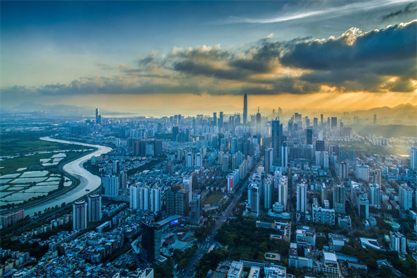 精準(zhǔn)把握市場脈搏，制定經(jīng)營計劃，引領(lǐng)企業(yè)搶占先機