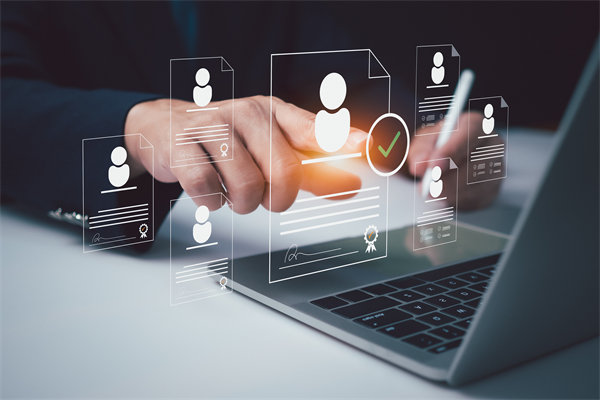 人力資源管理數(shù)字化轉(zhuǎn)型的關(guān)鍵步驟與挑戰(zhàn)？