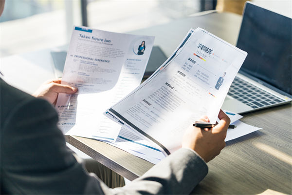 招聘過程中，如何平衡能力與潛力，篩選最佳候選人？