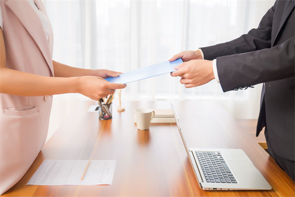 招聘過程中，如何平衡能力與潛力，篩選最佳候選人？