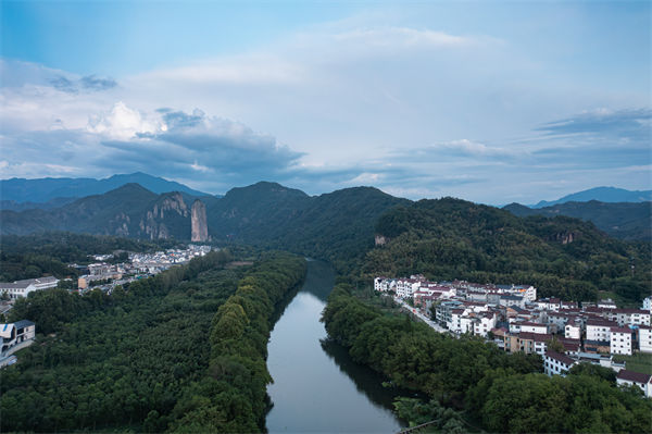 麗水戰(zhàn)略咨詢(xún)公司如何為企業(yè)規(guī)劃長(zhǎng)遠(yuǎn)藍(lán)圖？