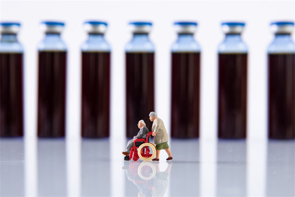 為啥有些老人沉迷購買保健品？對品牌營銷有何啟示？