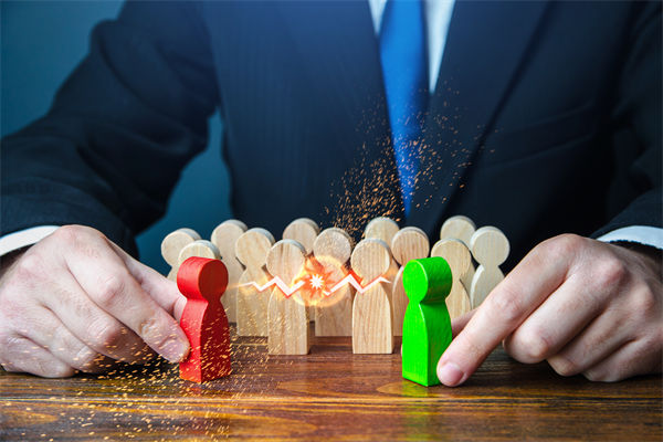 新老業(yè)務(wù)沖突不斷，企業(yè)戰(zhàn)略管理如何平衡布局？